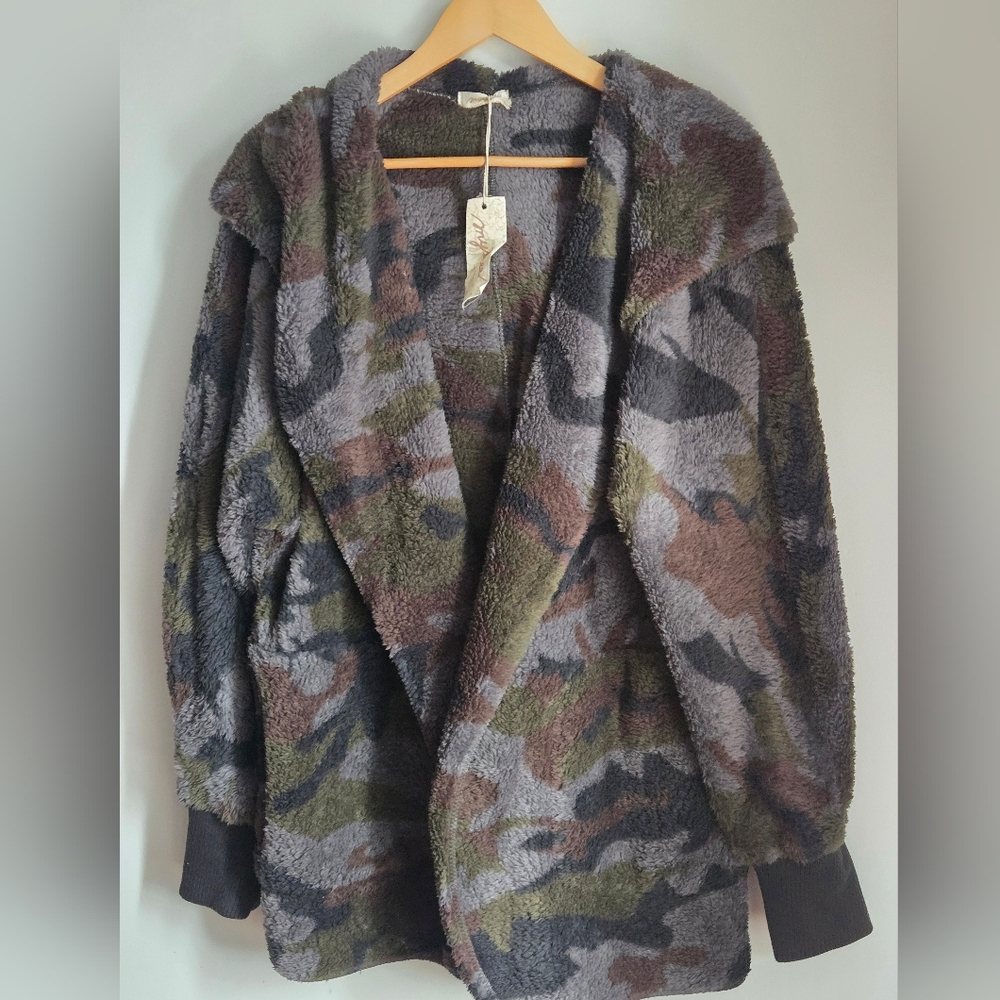 New MYSTREE Teddy Jacket With Hood And Pockets